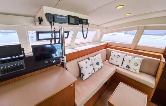 Catamaran COMAR Comet CAT 37 10.99m