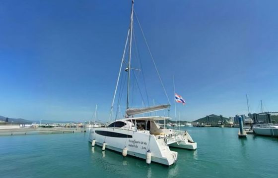 Catamaran COMAR Comet CAT 37 10.99m