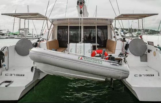 Catamaran COMAR Comet CAT 37 10.99m