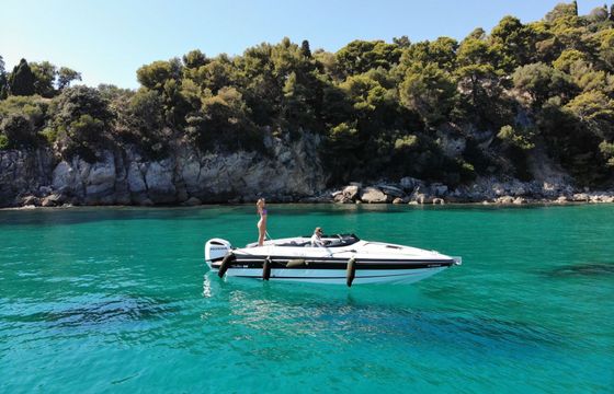 Motorboat Tullio Abbate Mito 23 225hp