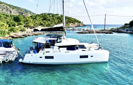 Catamaran Lagoon 42 12.8m