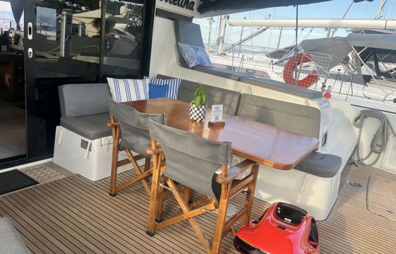 Catamaran Lagoon 42 12.8m
