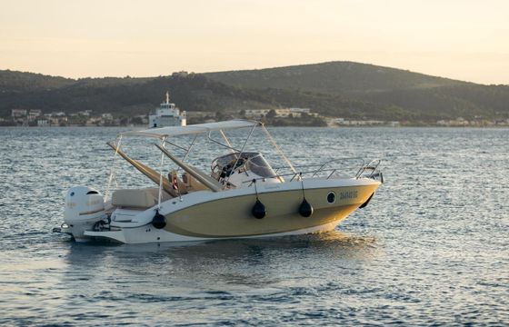Motorboat Sessa Keylargo 24 250hp