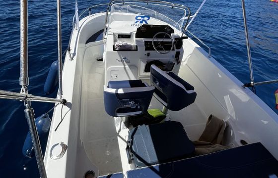 Motorboat Pacific Craft Open 545 100hp