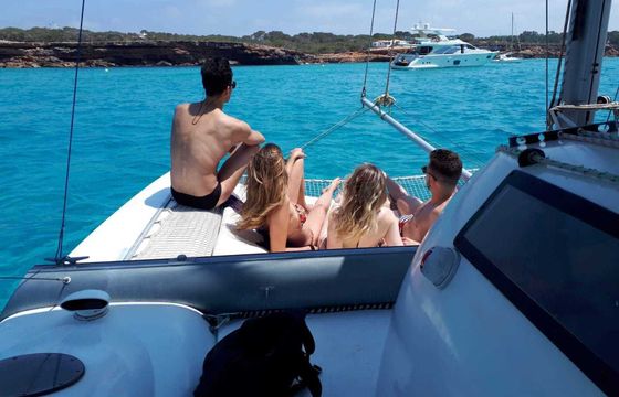 Catamaran FOUNTAINE PAJOT CORNEL 26 8m