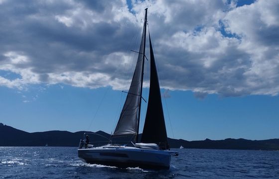 Sailboat Dufour Dufour 37 Perfomance 10m