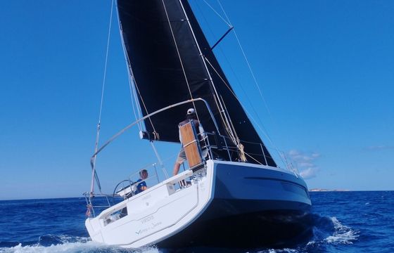 Sailboat Dufour Dufour 37 Perfomance 10m
