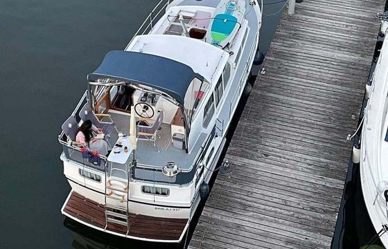 Motorboat Private Bootsausflüge Potsdam Hooveld 1050AK, Werft „Maasland Jachtbouw 95hp