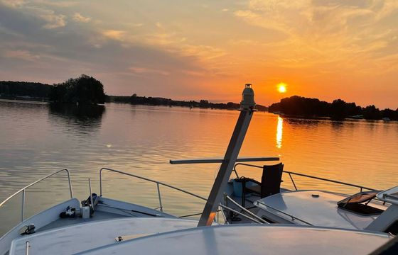 Motorboat Private Bootsausflüge Potsdam Hooveld 1050AK, Werft „Maasland Jachtbouw 95hp
