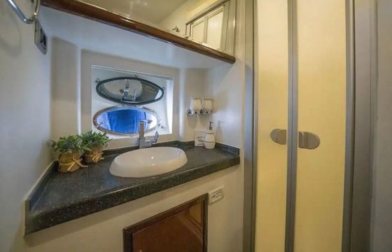 Motor yacht Custom Custom 2433hp
