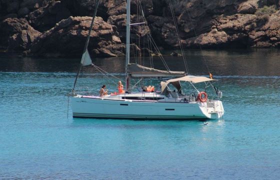 Sailboat Sun Odyssey 379 10.98m