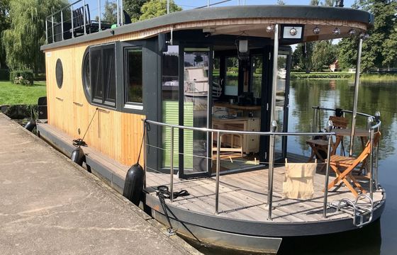 Houseboat Tukul Maxi - 11mtr. Custom Built