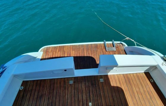 Motorboat Michanokinito Skafos "Irene" 300hp