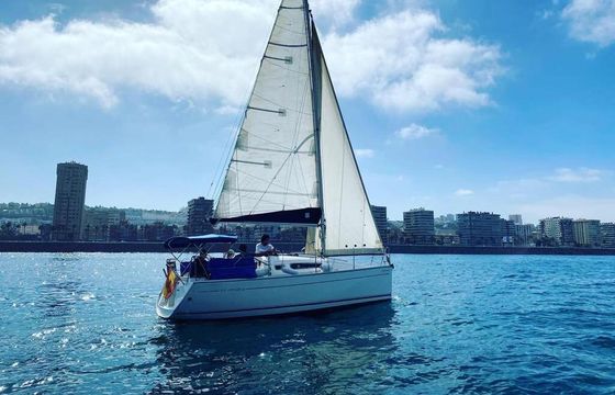 Sailboat Jeanneau Sun Odyssey 26 7.5m