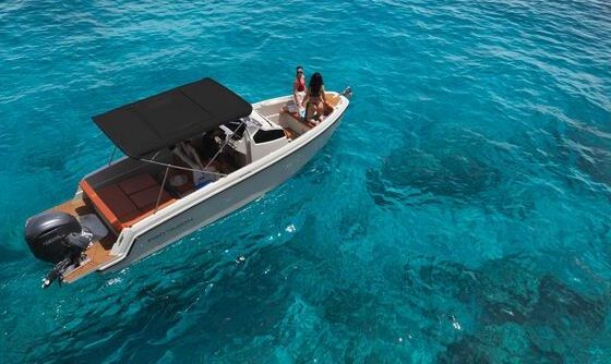 Motorboat Protagon Space 25 300hp