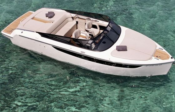 Motorboat Cranchi E26 350hp