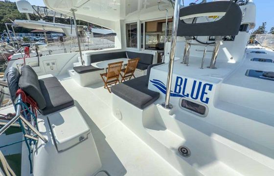 Catamaran Lagoon-Bénéteau Lagoon 40 - 4 + 2 cab 11.74m