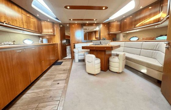 Motor yacht Sunseeker Predator 68 3650hp