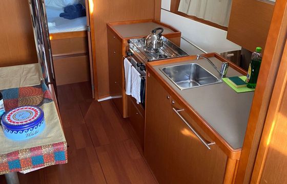 Sailboat Bénéteau Oceanis 38 - 3 cab. 11m