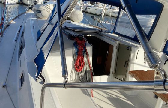 Sailboat Bénéteau Oceanis 38 - 3 cab. 11m