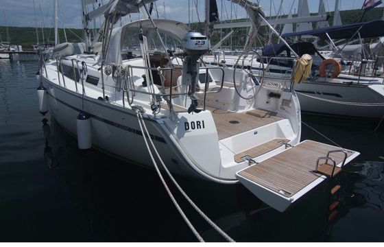 Sailboat BAVARIA 37 CRUISER 11.3m