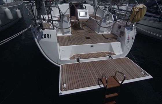 Sailboat BAVARIA 37 CRUISER 11.3m