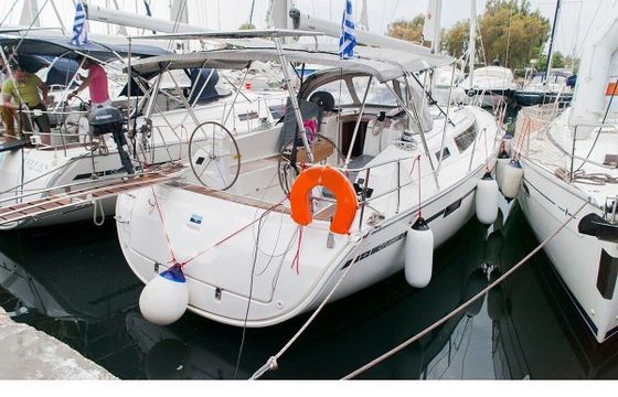 Sailboat Bavaria Cruiser 40 12.13m