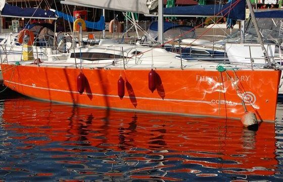 Sailboat Cobra Cobra 33 9.93m
