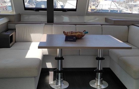 Catamaran Fountaine Pajot Elba 45 13.45m