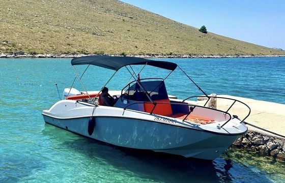 Motorboat Quicksilver Activ 675 Open LIMITED EDITION 150hp
