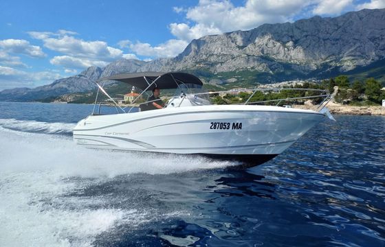 Motorboat Jeanneau Cap Camarat 7.5 cc 225hp
