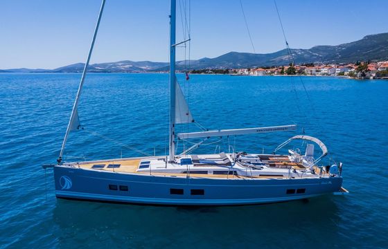 Sailboat Hanse Yachts Hanse 588 - 5 + 1 cab. 17m