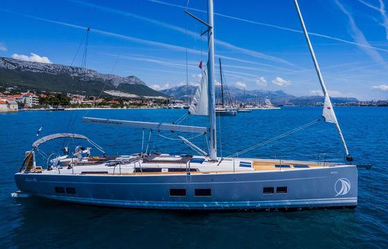 Sailboat Hanse Yachts Hanse 588 - 5 + 1 cab. 17m