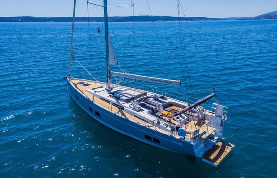 Sailboat Hanse Yachts Hanse 588 - 5 + 1 cab. 17m