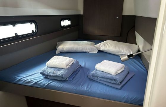 Catamaran Catana Bali 4.1 - 4 + 2 cab. 11.88m