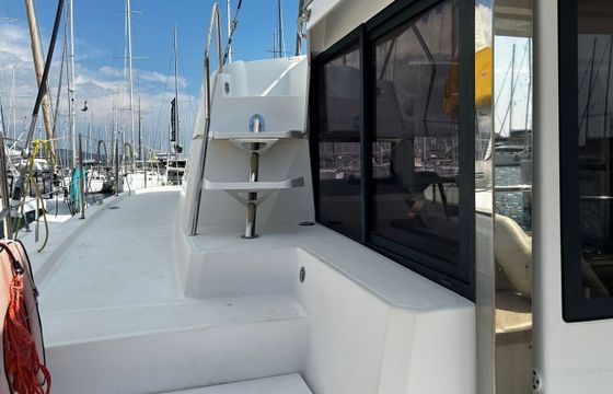 Catamaran Catana Bali 4.1 - 4 + 2 cab. 11.88m