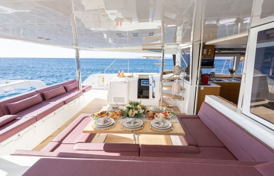 Catamaran Lagoon Lagoon 560 S2 17.08m