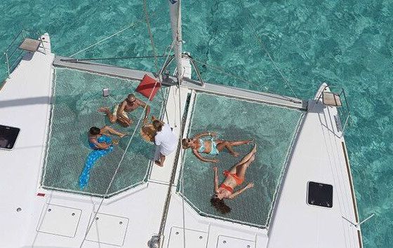 Catamaran Lagoon-Bénéteau Lagoon 620 - 6 + 2 cab. 18.9m