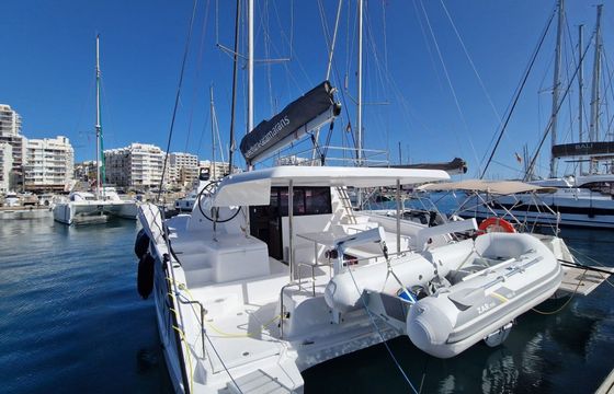 Catamaran AVENTURA 37 10m