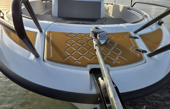 Motorboat AQUA 24 S7 EXCLUSIVE 150hp