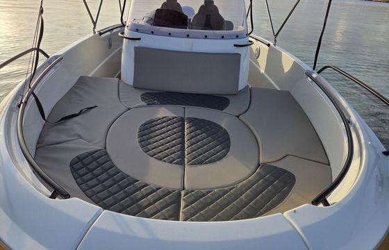 Motorboat AQUA 24 S7 EXCLUSIVE 150hp