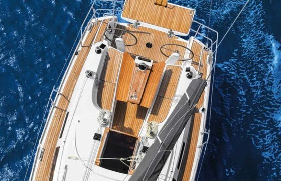 Sailboat Bavaria 34 Cruiser 9.99m