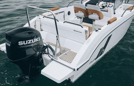 Motorboat Beneteau Flyer 7 200hp