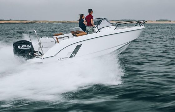 Motorboat Beneteau Flyer 7 200hp