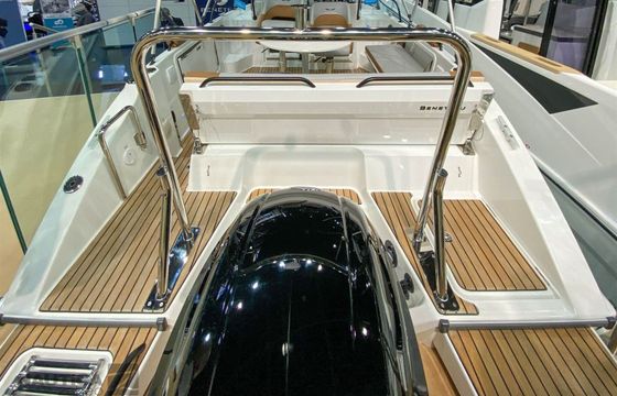 Motorboat Beneteau Flyer 7 200hp