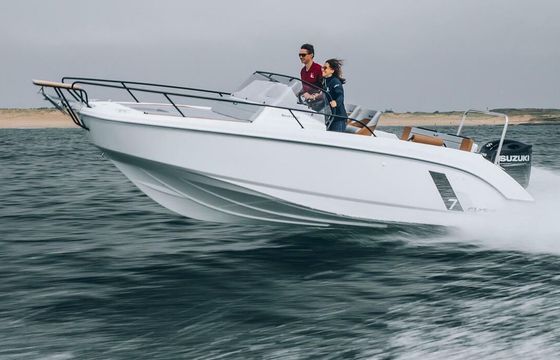 Motorboat Beneteau Flyer 7 200hp