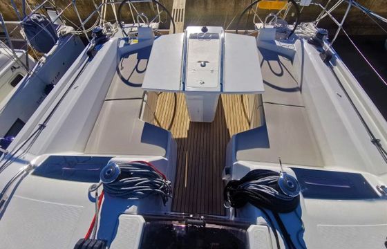 Sailboat Bénéteau Oceanis 40.1 12m
