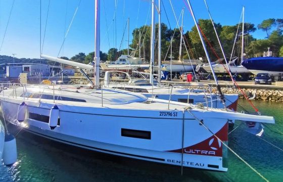 Sailboat Bénéteau Oceanis 40.1 12m