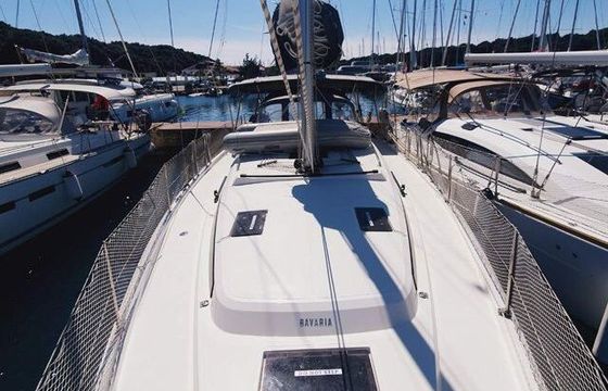 Sailboat Bavaria Bavaria C42 12.38m
