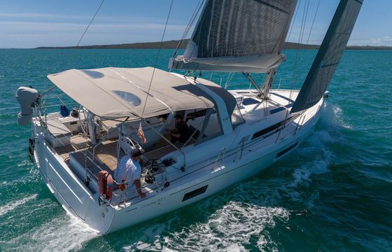 Sailboat Beneteau Oceanis 51.1 15m